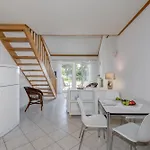 Beachfront With Balcony And Parking 스플리트