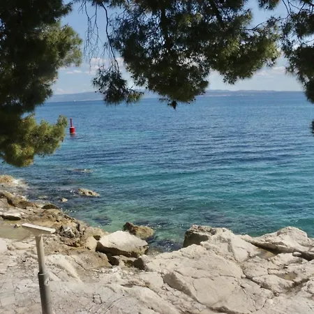 아파트 Beachfront With Balcony And Parking 스플리트