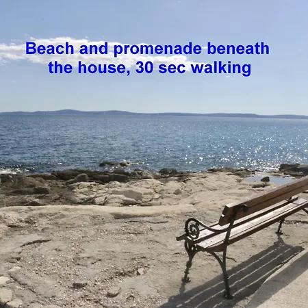 Beachfront With Balcony And Parking